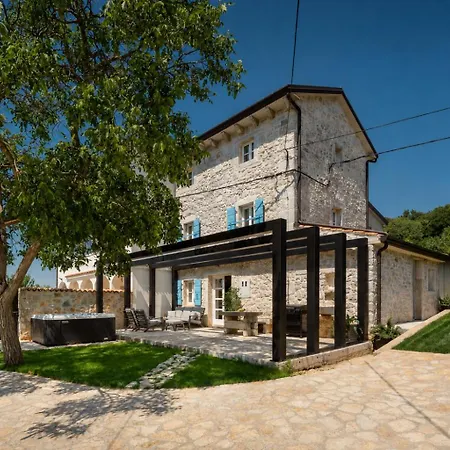 Villa Brisa - 3 En-suite Bedrooms And Private Jacuzzi