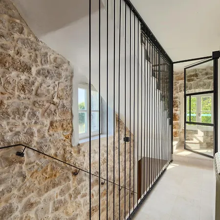 Brisa - 3 En-suite Bedrooms And Private Jacuzzi Villa Poreč